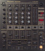 /album/mixpulty-a-prehravace/pioneer-djm-600-black-jpg/